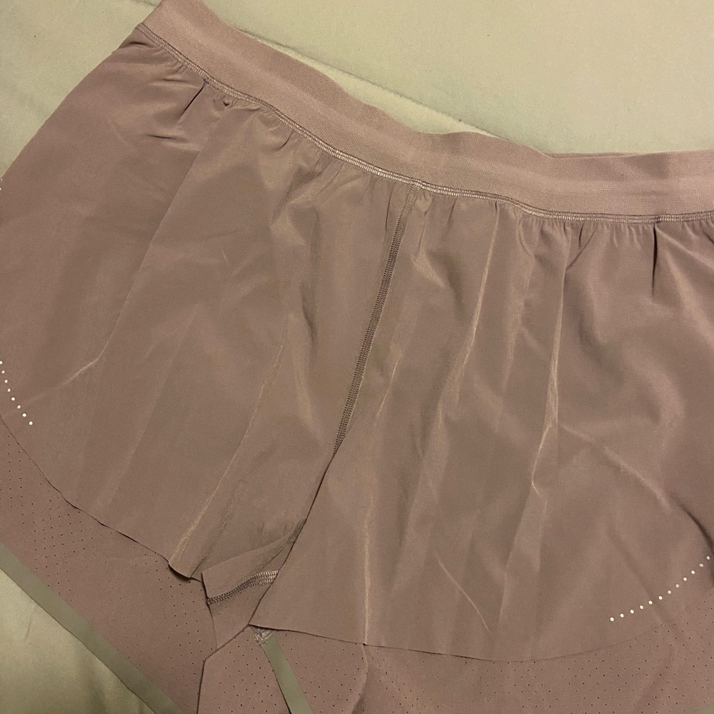 Lululemon bace pace shorts